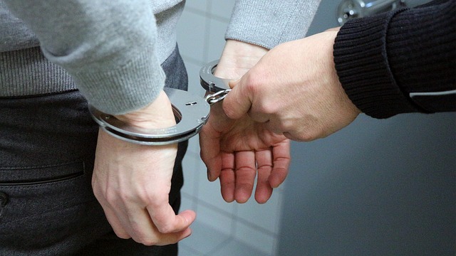 politie handboeien arrestatie